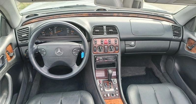 Mercedes-Benz CLK cena 24900 przebieg: 223000, rok produkcji 2000 z Warszawa małe 379